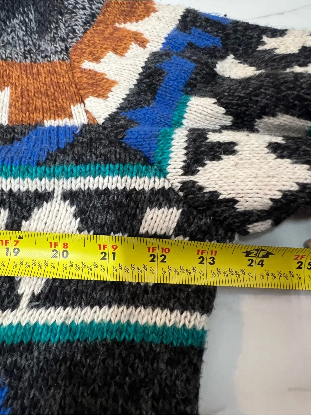 American eagle zip up sweater Aztec design pockets large shawl collar